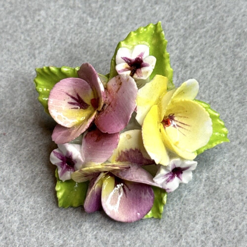 Vintage Dorothy Ann Hand Painted Bone China Floral Brooch Pin England Flowers